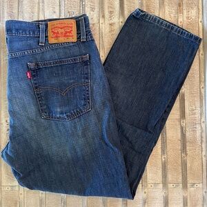 Men’s Levi’s 514 size 38x30 Blue Jeans